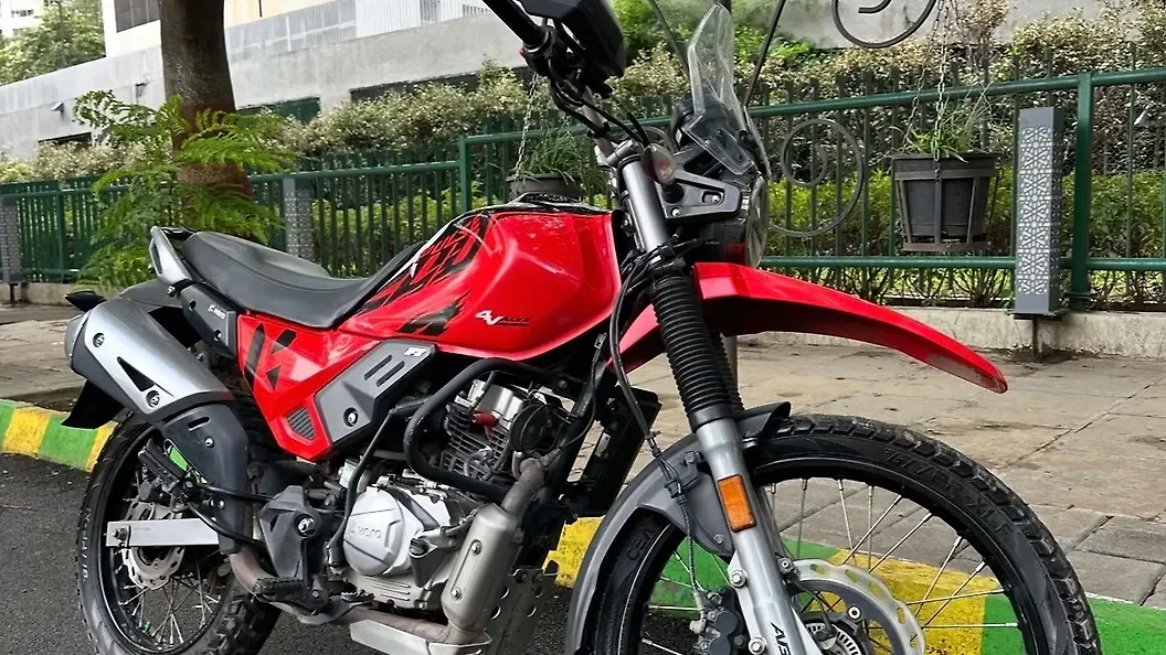 Hero Xpulse 200 4V - View 1