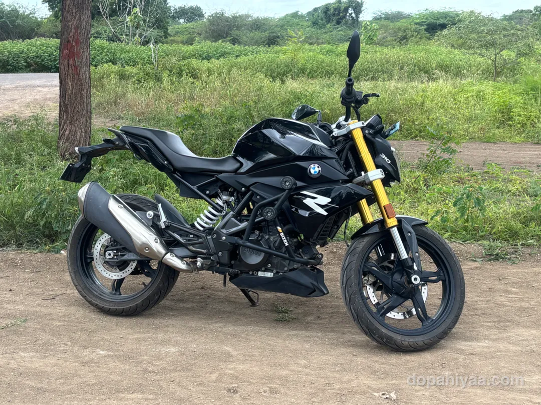 BMW G 310 R - View 1