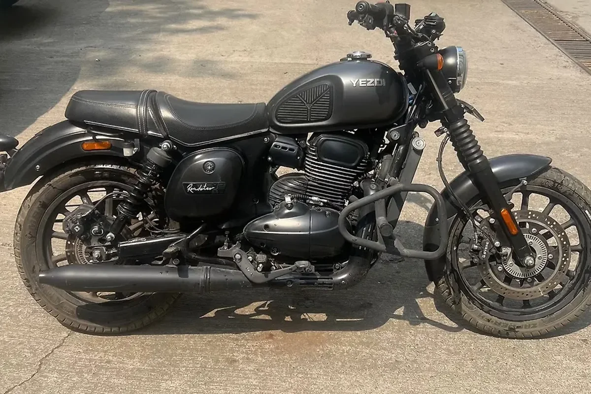 2024 Java/Yezdi Roadster for sale in Pune | Do Pahiyaa