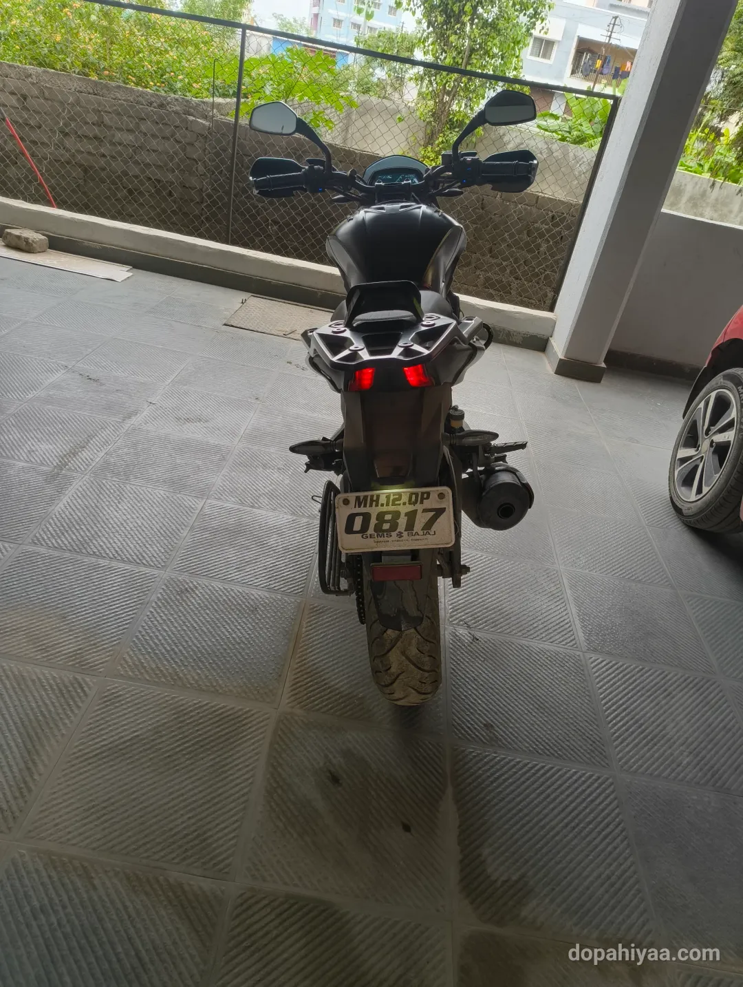 Bajaj Dominar 400 ABS - View 1